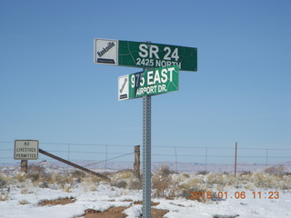 56 8v6. Hanksville Airport (HVE) run - Airport Road