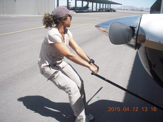 Janet D pulling out N5254T