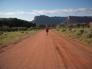 2651 8zv. Gateway morning run- Adam running