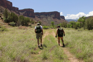 2673 8zv. Beaver Creek Canyon hike- Shaun M and Adam