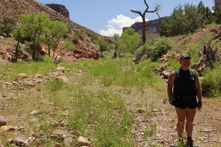 2676 8zv. Beaver Creek Canyon hike - Adam
