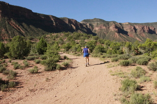 121 8zw. drive to Calamity Mine - Adam running (back)