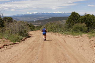133 8zw. drive to Calamity Mine - Adam running (back)