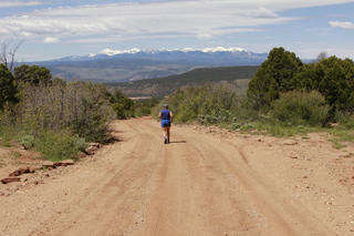 137 8zw. drive to Calamity Mine - Adam running (back)