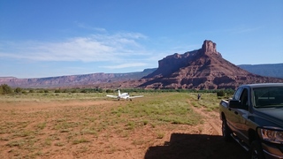 1541 8zx. Gateway Canyon airstrip - N8377W taking off