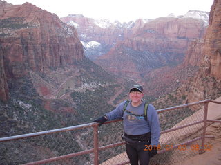 2889 973. Zion National Park - Canyon Overlook hike - Adam