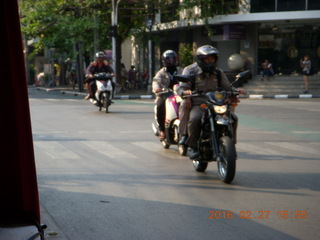 Bangkok - Royal Palace - tourists