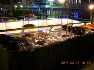 148 98t. Bangkok boat dinner