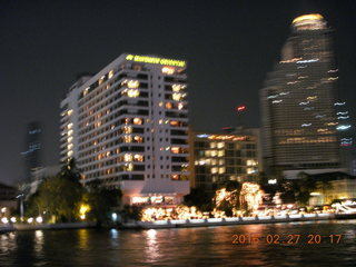 Bangkok dinner boat ride - bridge