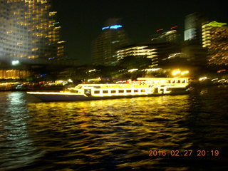 Bangkok dinner boat ride - hotels - another boat