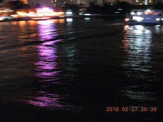 174 98t. Bangkok dinner boat ride  - waves and light