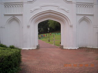 10 98v. Singapore Fort Canning run