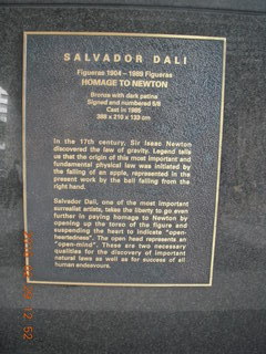 187 98v. Singapore Dali sculpture sign