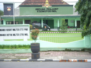 Indonesia - bus ride to Borabudur - coffee stop - sculpture