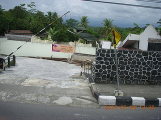 Indonesia - bus ride to Borabudur - coffee stop