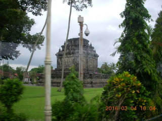 Indonesia - bus ride from Borobudur + temple