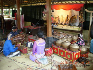 Indonesia - music and puppet show