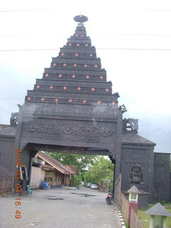 Indonesia - bus ride back from Borobudur + temple