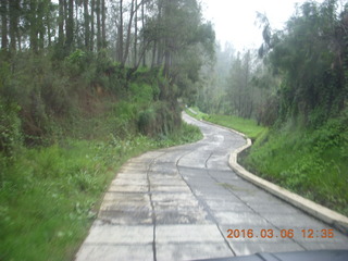 233 996. Indonesia - Mighty Mt. Bromo - Jeep ride down