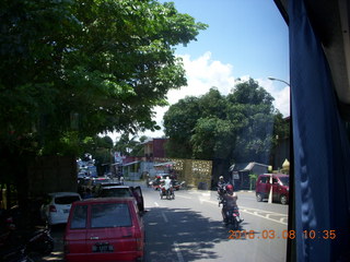 Indonesia - drive back - bridge to house