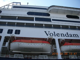 274 998. Indonesia - back to the Volendam