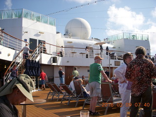 Volendam crowd