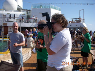 62 999. Volendam cruise photographer