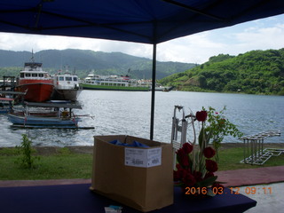 12 99c. Indonesia - Lombok - tender boat ride - harbor boats