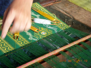 Indonesia - Lombok - loom-weaving village