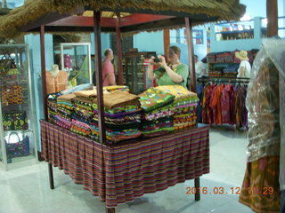 Indonesia - Lombok - loom-weaving village