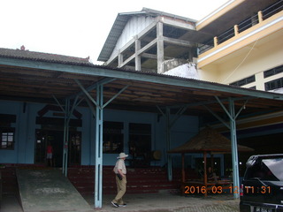 104 99c. Indonesia - Lombok - loom-weaving village