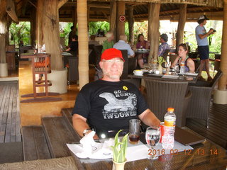 Indonesia - Lombok - Novotel lunch and beach + Adam