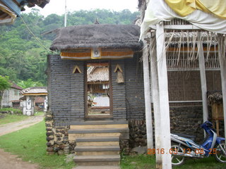 47 99d. Indonesia - Bali - Tenganan village