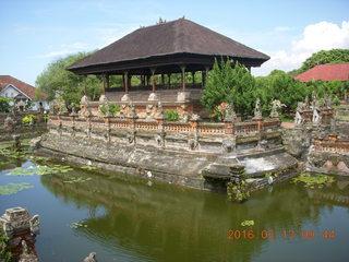 Indonesia - Bali - temple at Klungkung - the moat