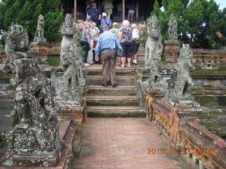 100 99d. Indonesia - Bali - temple at Klungkung