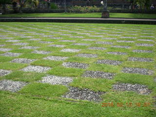 Indonesia - Bali - temple at Klungkung - checkered lawn