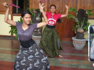 156 99d. Indonesia - Bali - temple at Klungkung - dancers