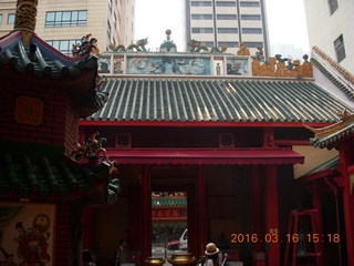 Malaysia - Kuala Lumpur food tour - Chinese temple - my guide Mathieu +++