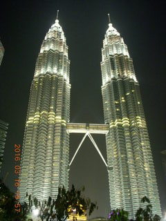 Malaysia - Kuala Lumpur food tour - twin Petronas towers +++