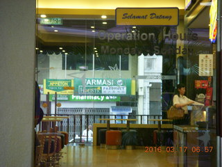 Malaysia - Kuala Lumpur - farmasi/pharmacy