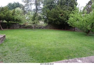 595 9p6. Betsy's yard