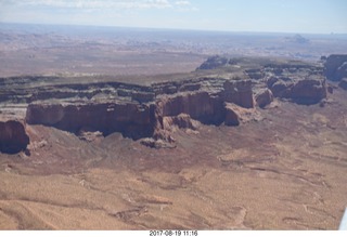 75 9sk. aerial - Lake Powell area