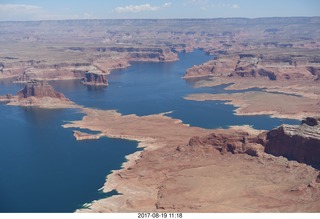 80 9sk. aerial - Lake Powell