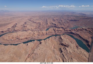 93 9sk. aerial - Lake Powell