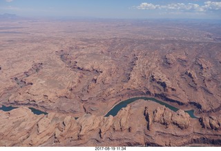 94 9sk. aerial - Lake Powell