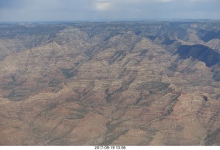 Canyonlands Airport - skydivers