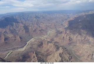 195 9sk. aerial - Book Cliffs - Desolation Canyon