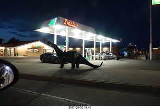 Rock Springs - dinosaur at Sinclair petrol station