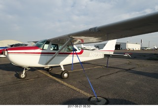 Riverton Airport - airplanes