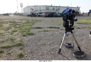 35 9sm. Riverton Airport - cool telescope